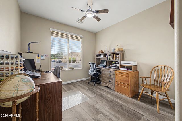 4998 E KARSTEN Drive, Chandler, AZ 85249