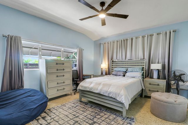 24 Douglas Drive, Ocean Ridge, FL 33435