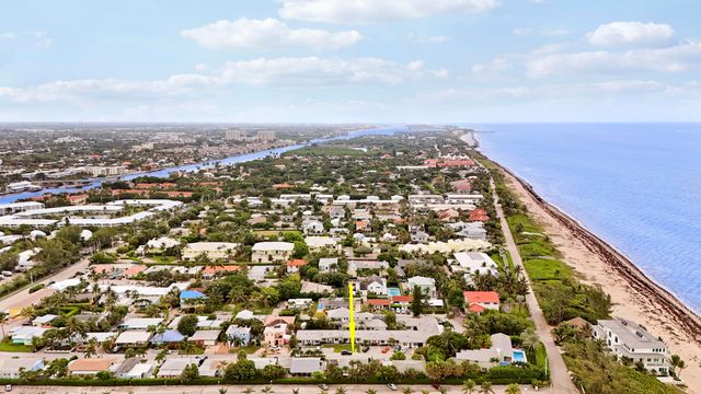 24 Douglas Drive, Ocean Ridge, FL 33435