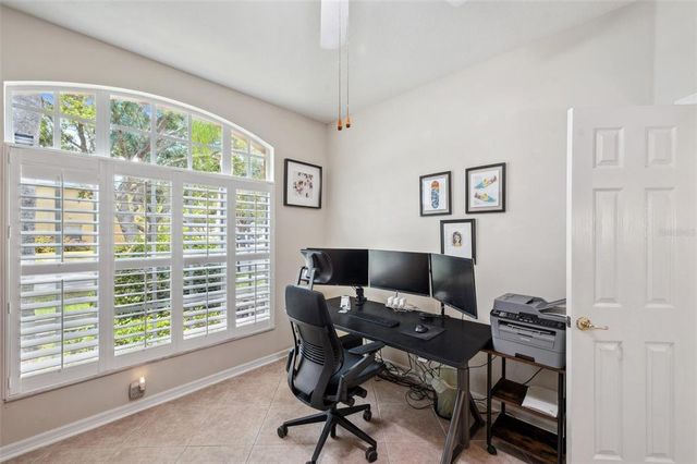 19156 DOVE CREEK DRIVE, Tampa, FL 33647