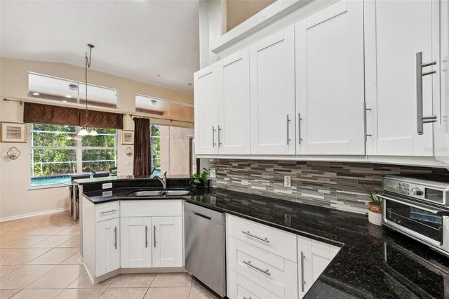 19156 DOVE CREEK DRIVE, Tampa, FL 33647