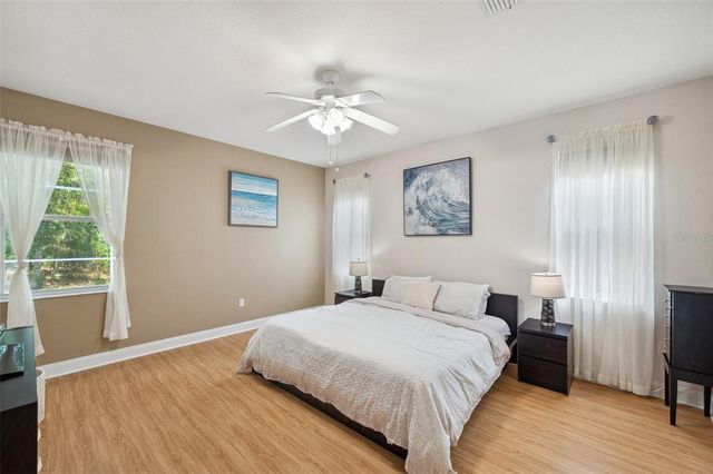 19156 DOVE CREEK DRIVE, Tampa, FL 33647