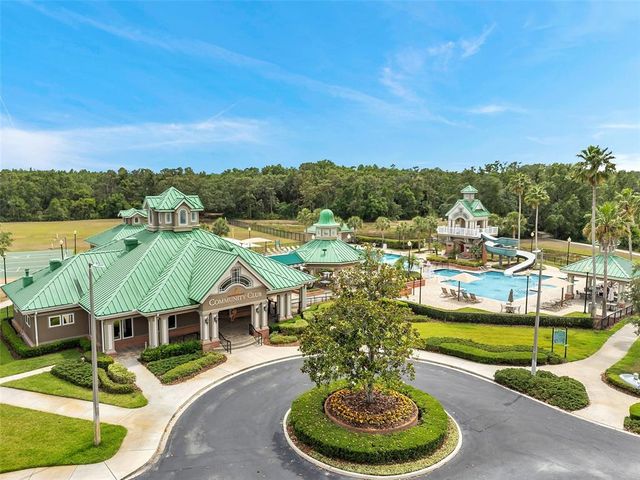 19156 DOVE CREEK DRIVE, Tampa, FL 33647