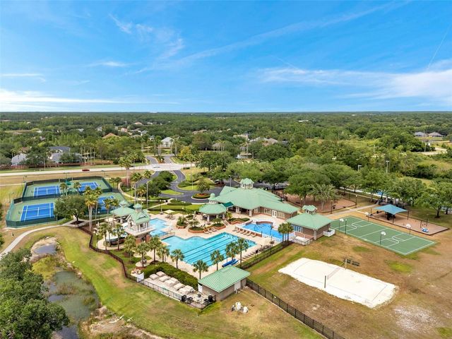 19156 DOVE CREEK DRIVE, Tampa, FL 33647