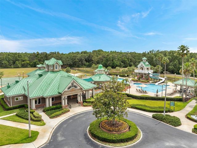 19156 DOVE CREEK DRIVE, Tampa, FL 33647