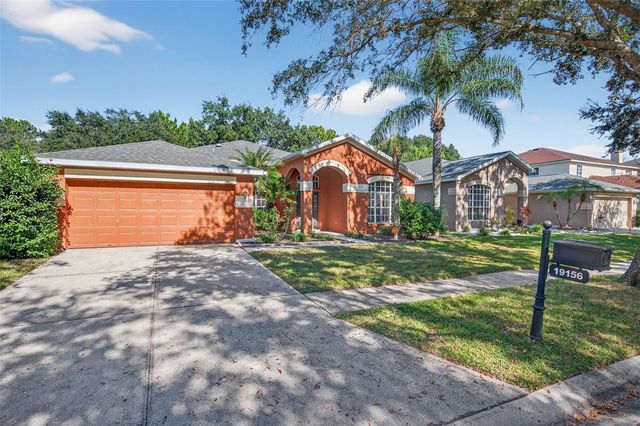 19156 DOVE CREEK DRIVE, Tampa, FL 33647