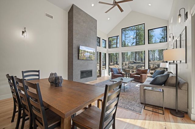 18124 Forestbrook Loop 2, Bend, OR 97707