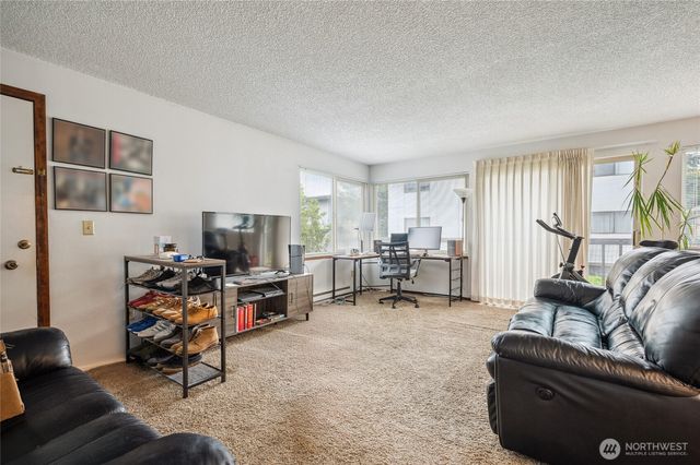 1423 NW 60th Street, Seattle, WA 98107