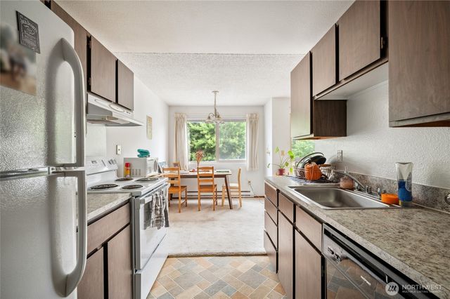 1423 NW 60th Street, Seattle, WA 98107