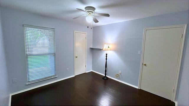 13419 Greenway Drive, Sugar Land, TX 77498