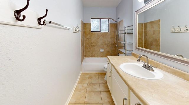 13419 Greenway Drive, Sugar Land, TX 77498