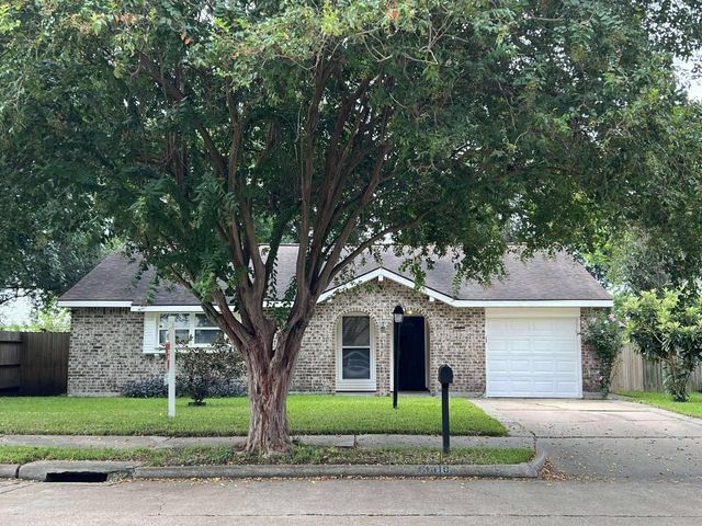 13419 Greenway Drive, Sugar Land, TX 77498