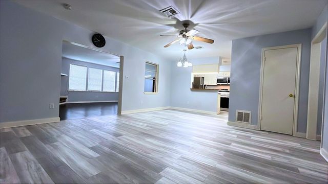 13419 Greenway Drive, Sugar Land, TX 77498