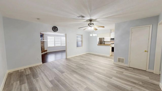 13419 Greenway Drive, Sugar Land, TX 77498