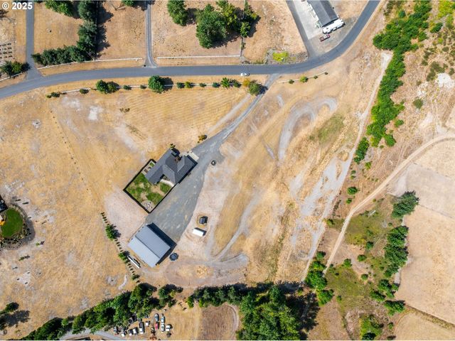 195 BAY POINT Dr, Castle Rock, WA 98611