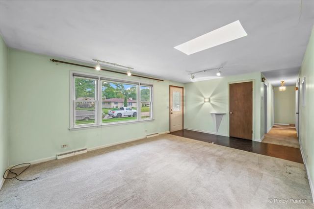 933 Carol Avenue, Elgin, IL 60123