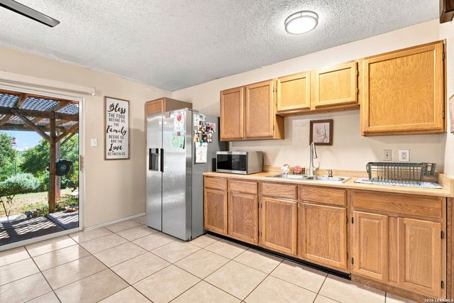 10306 Prescott Dr, San Antonio, TX 78245