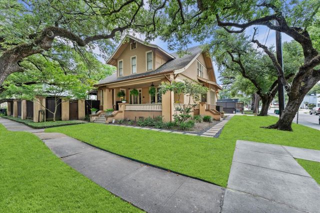 945 Harvard Street, Houston, TX 77008
