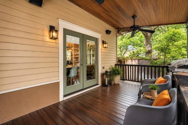 945 Harvard Street, Houston, TX 77008