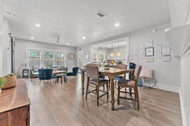 945 Harvard Street, Houston, TX 77008