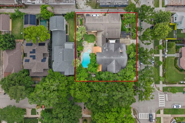 945 Harvard Street, Houston, TX 77008