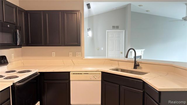 24202 Chesapeake Circle, Commerce Twp, MI 48390