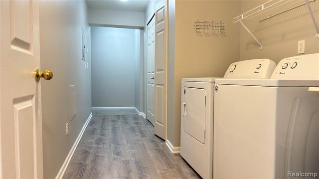 24202 Chesapeake Circle, Commerce Twp, MI 48390