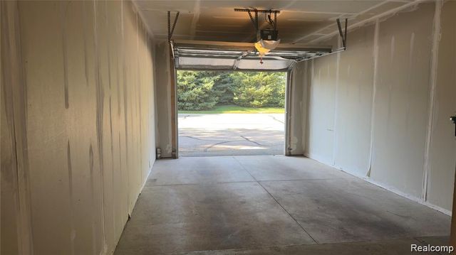 24202 Chesapeake Circle, Commerce Twp, MI 48390