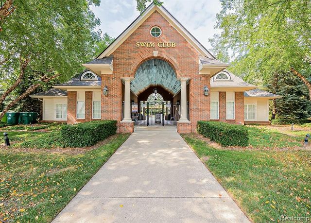 24202 Chesapeake Circle, Commerce Twp, MI 48390