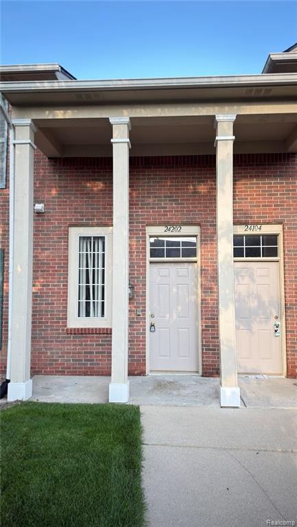 24202 Chesapeake Circle, Commerce Twp, MI 48390