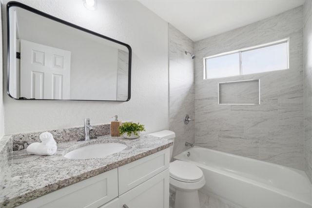 1606 Rossport BND, Leander, TX 78641