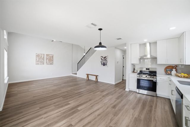 1606 Rossport BND, Leander, TX 78641