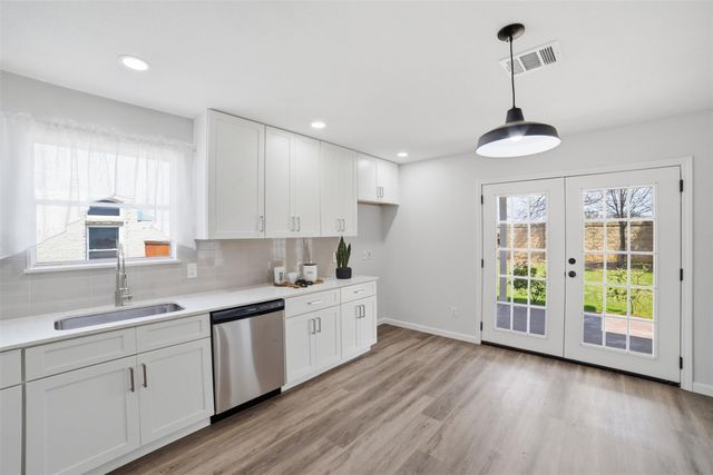 1606 Rossport BND, Leander, TX 78641