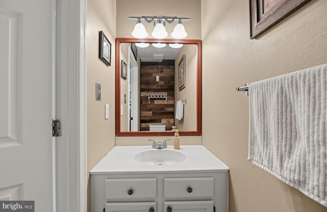 231 WOODCREEK, Wenonah, NJ 08090