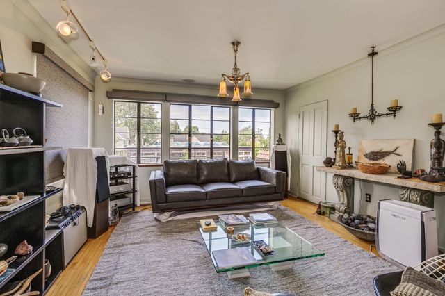 3401-3405 Lyndale Avenue S, Minneapolis, MN 55408