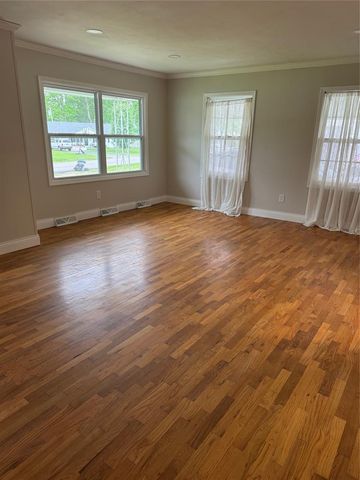 1002 Cottage Lane Lane, Dexter, MO 63841