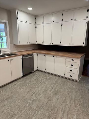 1002 Cottage Lane Lane, Dexter, MO 63841