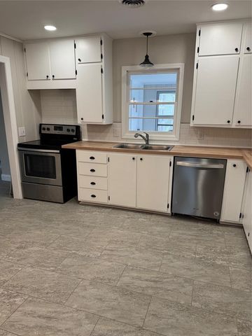 1002 Cottage Lane Lane, Dexter, MO 63841