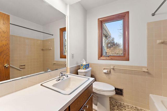 3511 Maplewood Drive, Saint Anthony, MN 55418