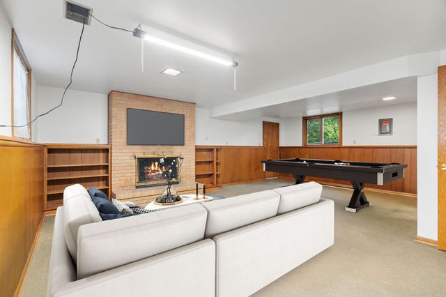 3511 Maplewood Drive, Saint Anthony, MN 55418