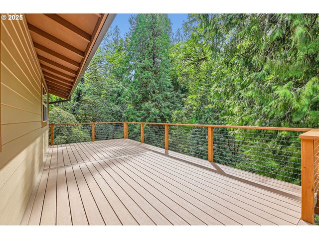 26020 Sw HEATON CREEK Dr, Newberg, OR 97132