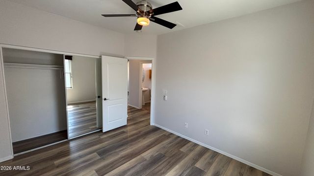 2125 E HUNTINGTON Drive, Phoenix, AZ 85040