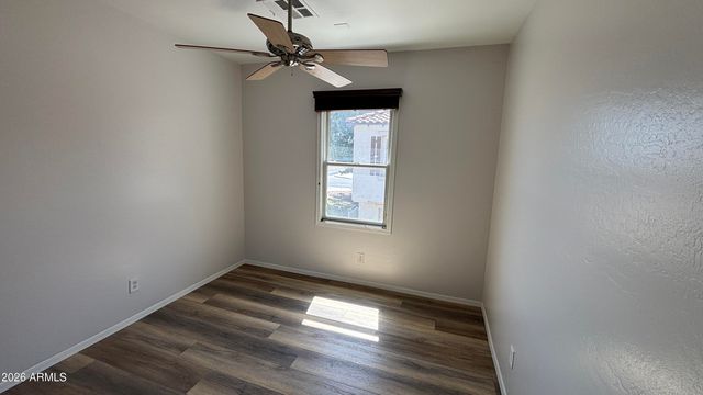 2125 E HUNTINGTON Drive, Phoenix, AZ 85040