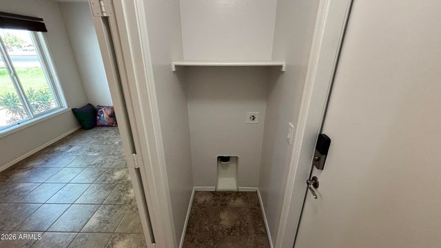 2125 E HUNTINGTON Drive, Phoenix, AZ 85040
