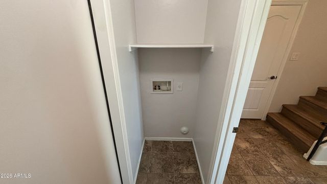 2125 E HUNTINGTON Drive, Phoenix, AZ 85040