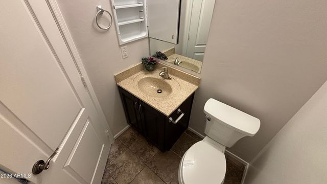 2125 E HUNTINGTON Drive, Phoenix, AZ 85040