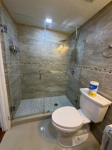 5769 Washington Street G21, Hollywood, FL 33023