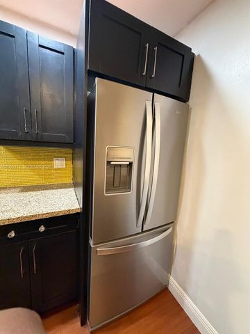 5769 Washington Street G21, Hollywood, FL 33023
