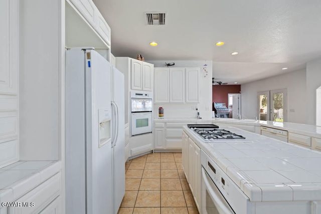 8320 W Avenue D10 Avenue, Lancaster, CA 93536