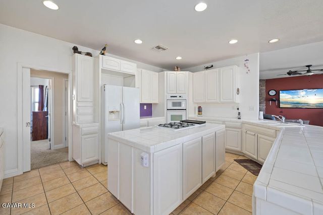 8320 W Avenue D10 Avenue, Lancaster, CA 93536